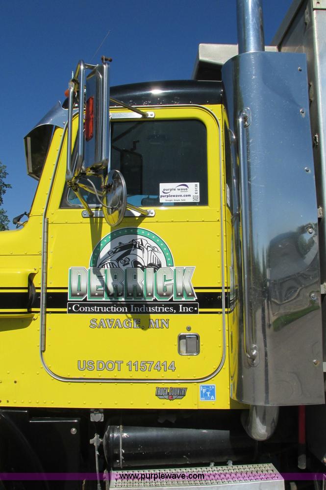 image for item E5138 2000 Peterbilt 378 quad axle dump truck