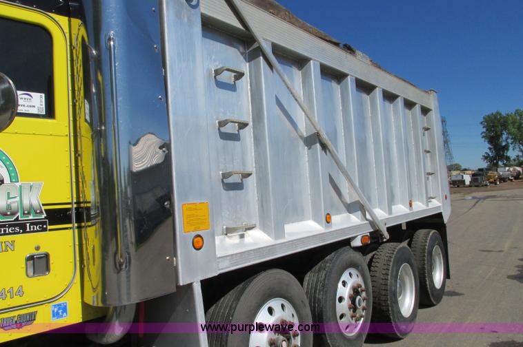 image for item E5138 2000 Peterbilt 378 quad axle dump truck