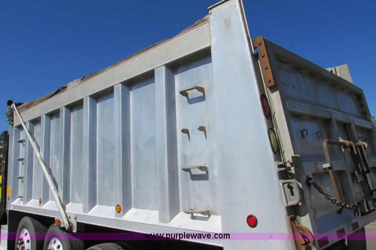 image for item E5138 2000 Peterbilt 378 quad axle dump truck