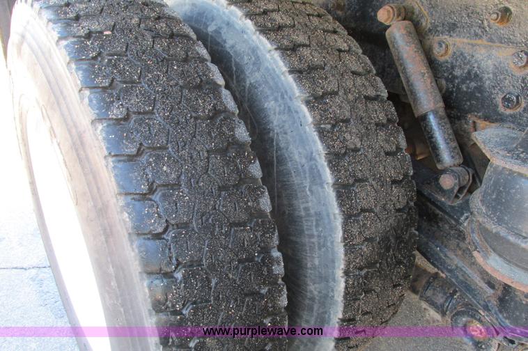 image for item E5138 2000 Peterbilt 378 quad axle dump truck