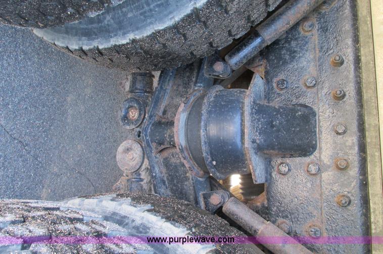 image for item E5138 2000 Peterbilt 378 quad axle dump truck