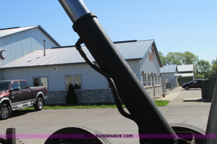 image for item E5138 2000 Peterbilt 378 quad axle dump truck