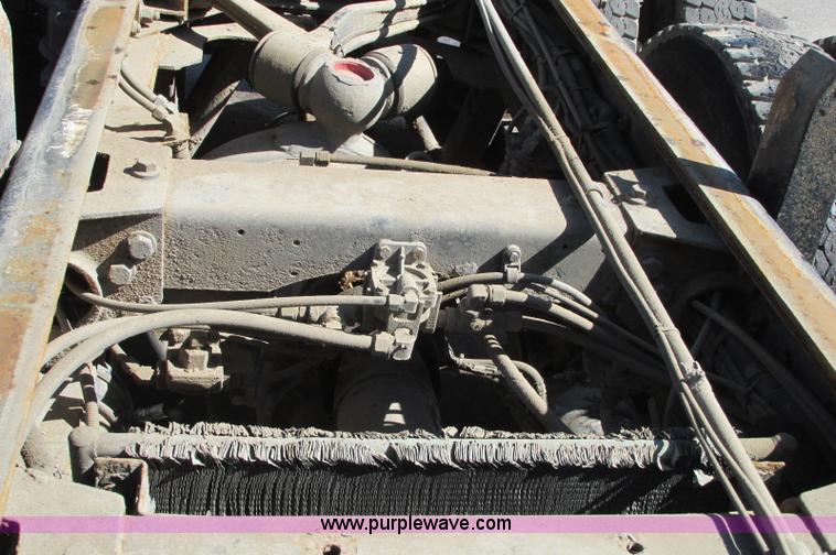 image for item E5138 2000 Peterbilt 378 quad axle dump truck