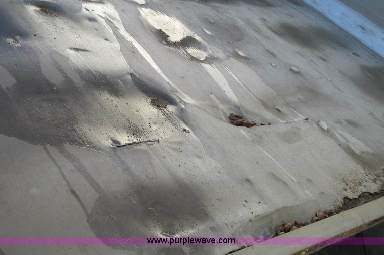 image for item E5138 2000 Peterbilt 378 quad axle dump truck