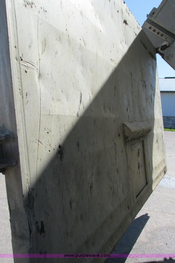 image for item E5138 2000 Peterbilt 378 quad axle dump truck