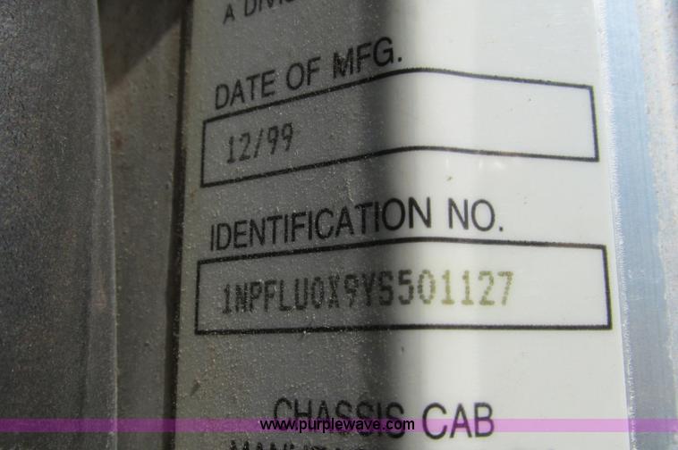 image for item E5138 2000 Peterbilt 378 quad axle dump truck