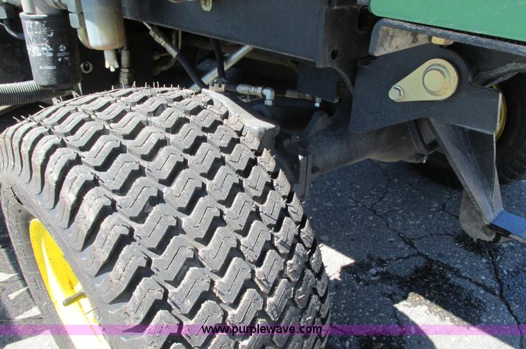 image for item E5140 2006 John Deere 1600 Turbo Series 2 lawn mower