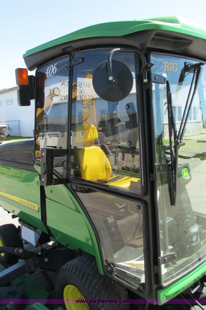 image for item E5140 2006 John Deere 1600 Turbo Series 2 lawn mower