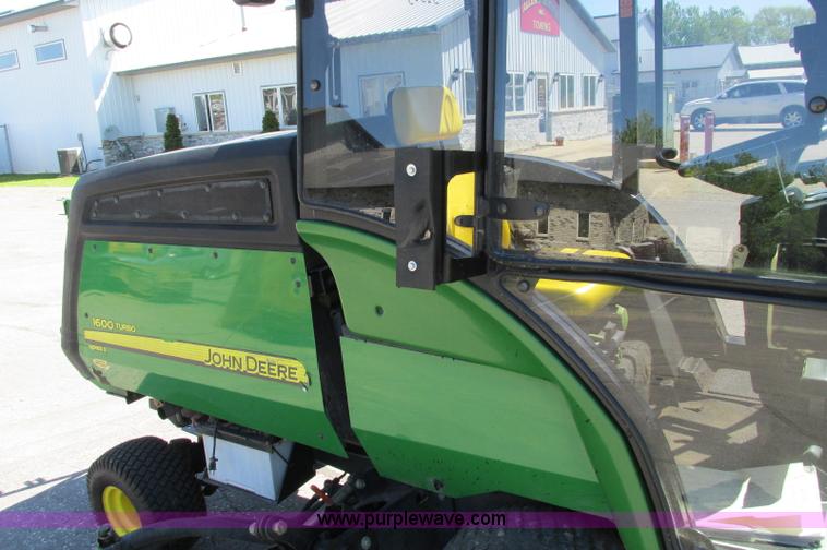 image for item E5140 2006 John Deere 1600 Turbo Series 2 lawn mower