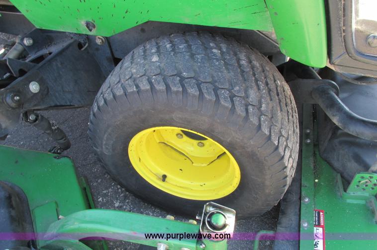 image for item E5140 2006 John Deere 1600 Turbo Series 2 lawn mower