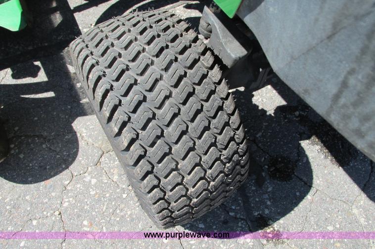 image for item E5140 2006 John Deere 1600 Turbo Series 2 lawn mower