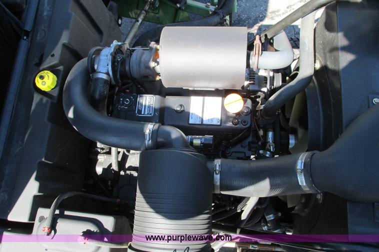 image for item E5140 2006 John Deere 1600 Turbo Series 2 lawn mower