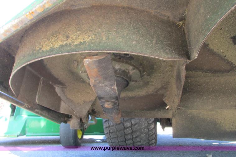 image for item E5140 2006 John Deere 1600 Turbo Series 2 lawn mower