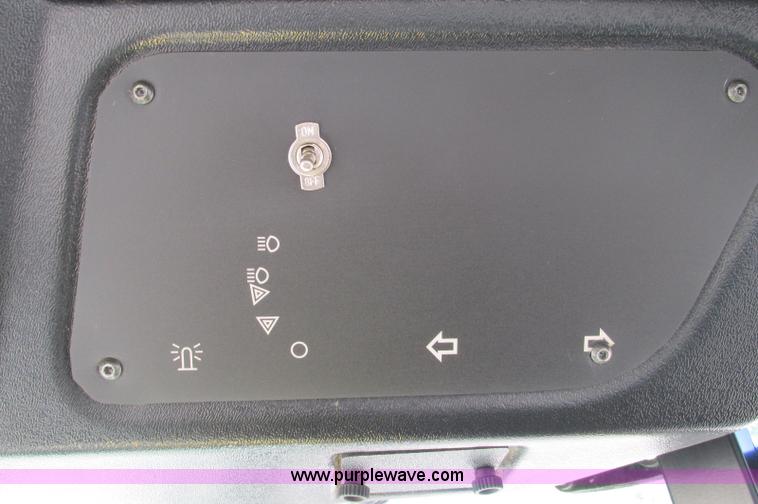 image for item E5140 2006 John Deere 1600 Turbo Series 2 lawn mower