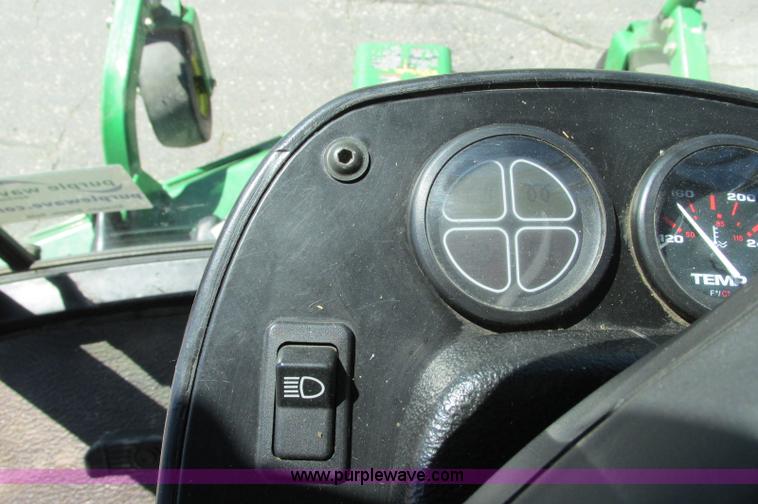 image for item E5140 2006 John Deere 1600 Turbo Series 2 lawn mower