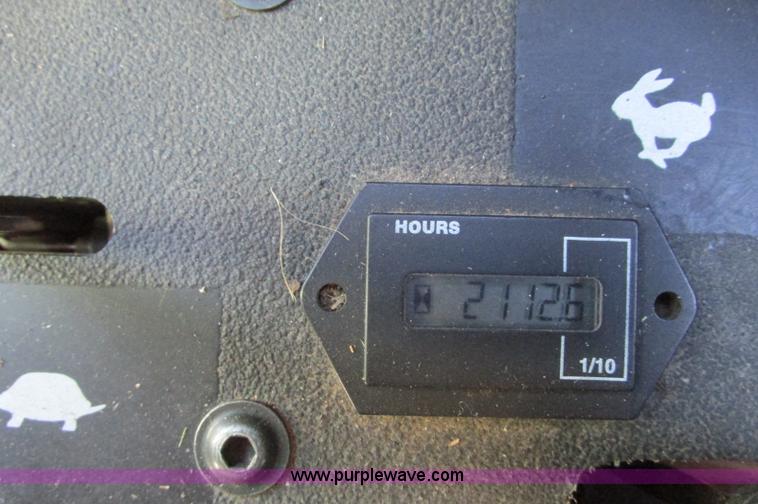 image for item E5140 2006 John Deere 1600 Turbo Series 2 lawn mower