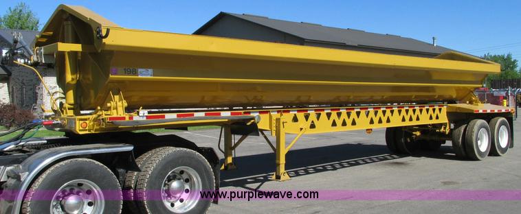 image for item E5141 2000 Trail King 39' side dump trailer