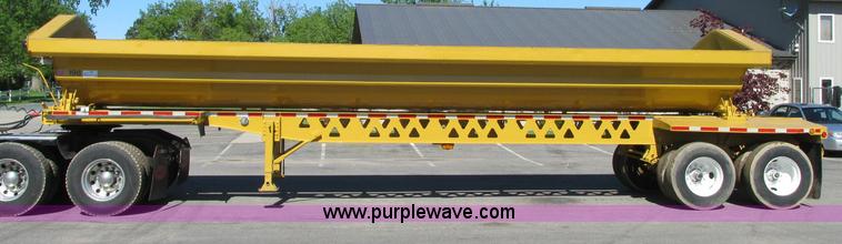 image for item E5141 2000 Trail King 39' side dump trailer