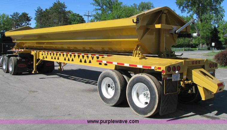 image for item E5141 2000 Trail King 39' side dump trailer