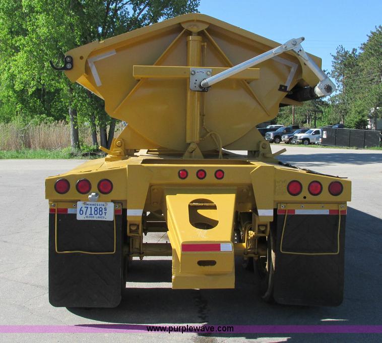 image for item E5141 2000 Trail King 39' side dump trailer