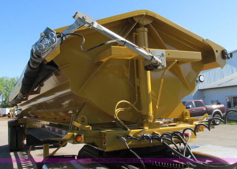 image for item E5141 2000 Trail King 39' side dump trailer