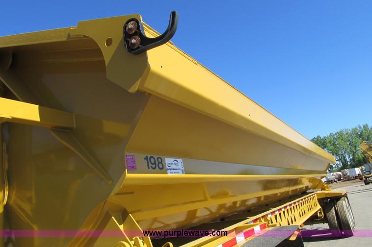 image for item E5141 2000 Trail King 39' side dump trailer