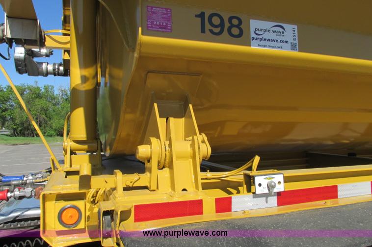 image for item E5141 2000 Trail King 39' side dump trailer