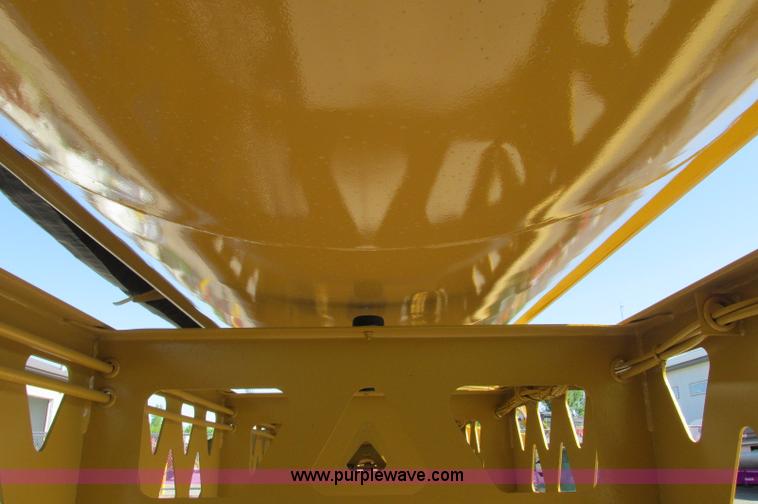 image for item E5141 2000 Trail King 39' side dump trailer