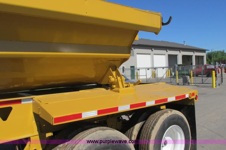 image for item E5141 2000 Trail King 39' side dump trailer