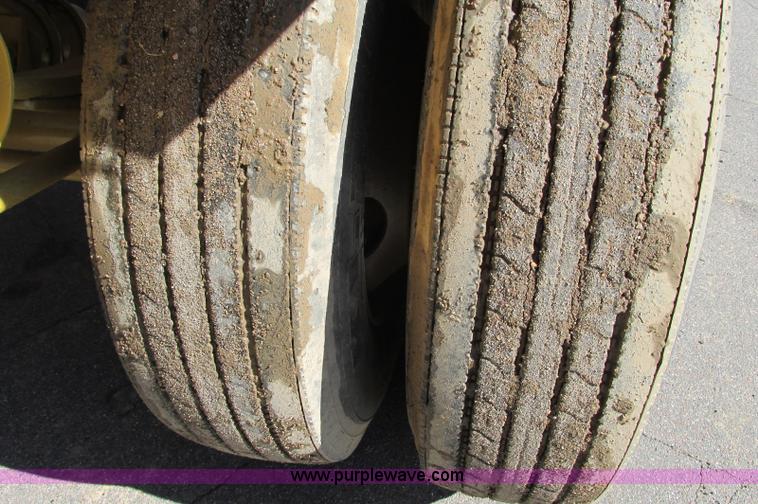 image for item E5141 2000 Trail King 39' side dump trailer