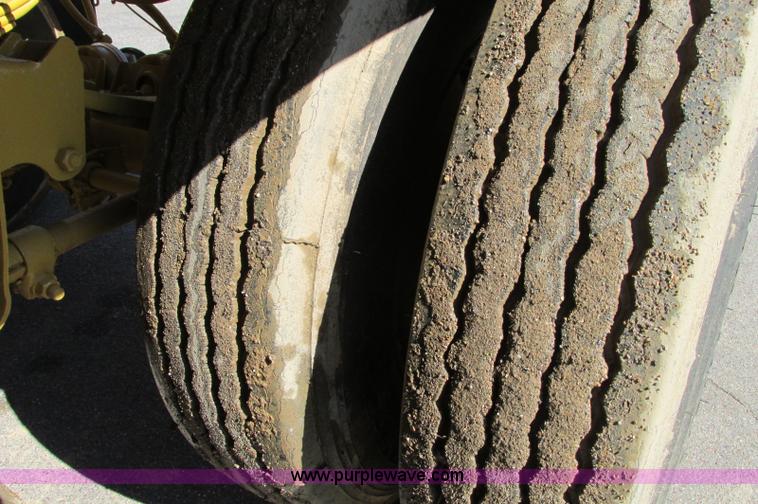 image for item E5141 2000 Trail King 39' side dump trailer