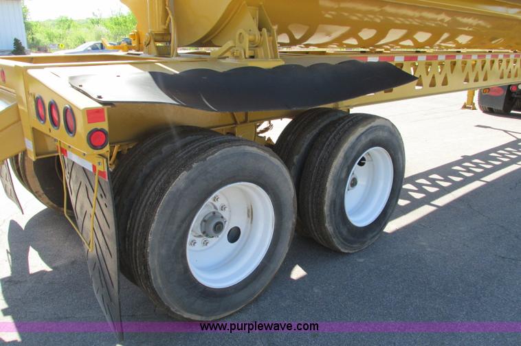 image for item E5141 2000 Trail King 39' side dump trailer