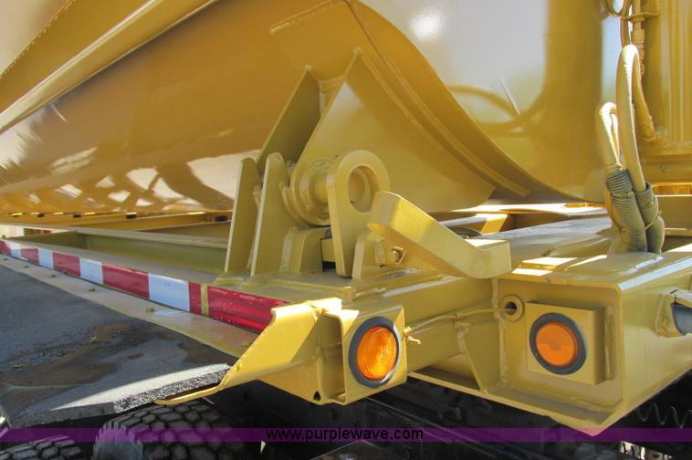 image for item E5141 2000 Trail King 39' side dump trailer