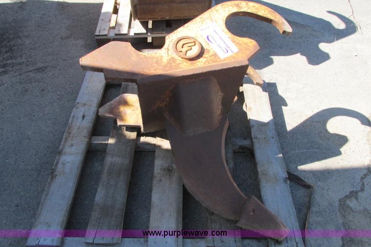 image for item E5148 Frost ripper for excavator