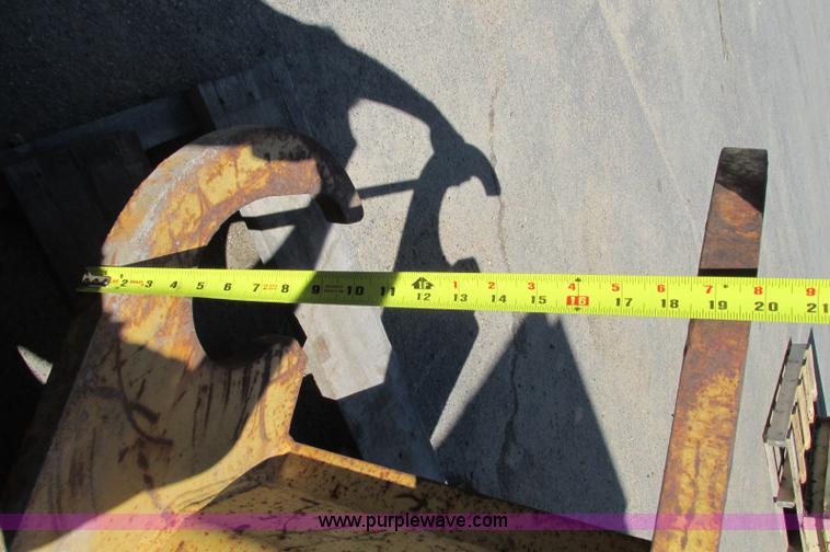 image for item E5148 Frost ripper for excavator