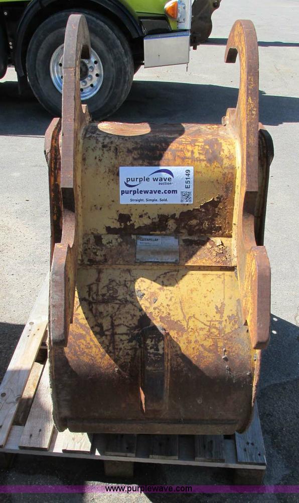 image for item E5149 Caterpillar excavator bucket