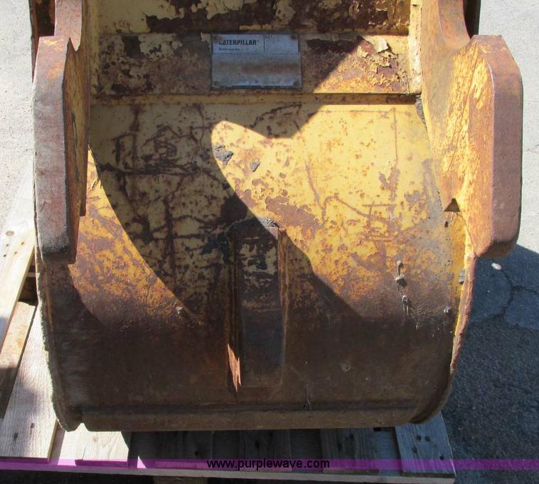 image for item E5149 Caterpillar excavator bucket