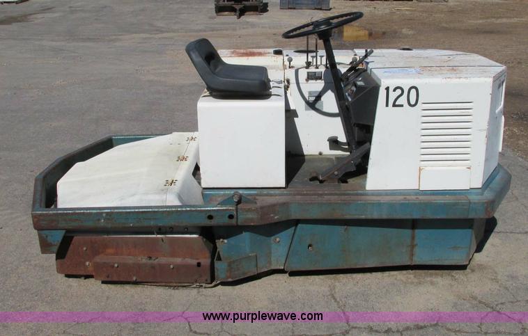 image for item E5150 Tenant 525 power scrubber