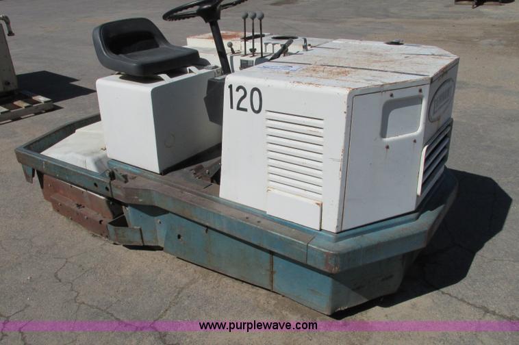 image for item E5150 Tenant 525 power scrubber