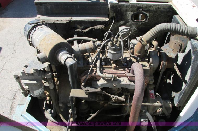 image for item E5150 Tenant 525 power scrubber