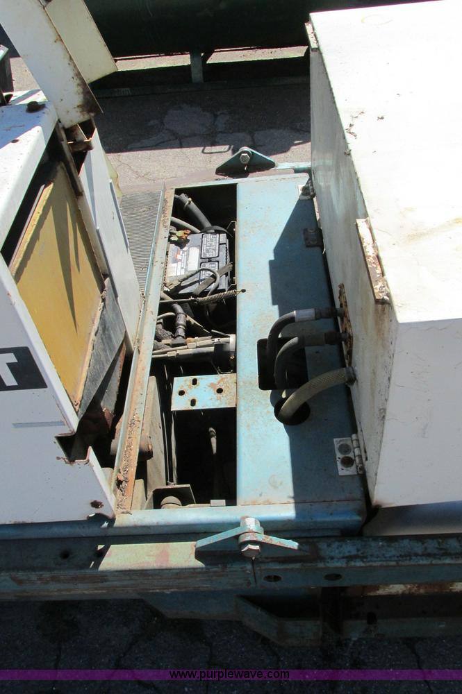 image for item E5150 Tenant 525 power scrubber