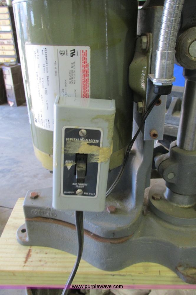 image for item E5155 High speed electric drilling machine with Wolf Craft 640 router station