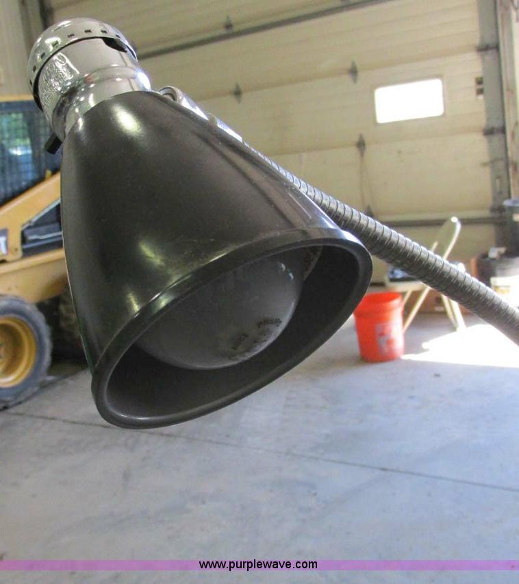 image for item E5155 High speed electric drilling machine with Wolf Craft 640 router station