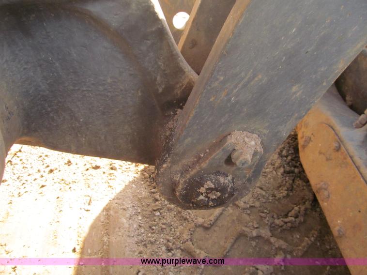 image for item F8560 2000 Volvo L90D wheel loader