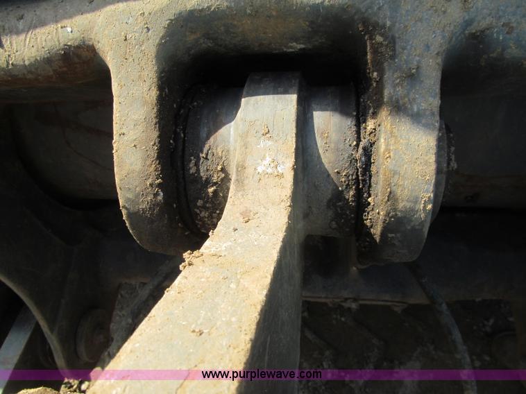image for item F8560 2000 Volvo L90D wheel loader