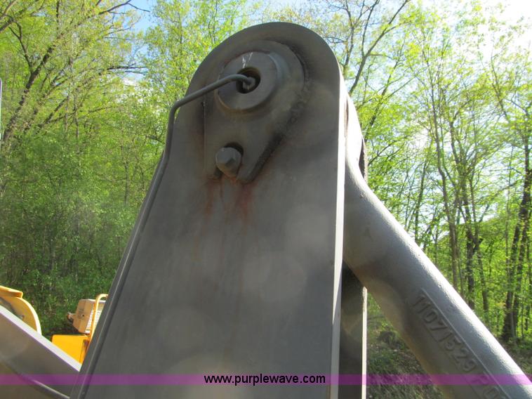 image for item F8560 2000 Volvo L90D wheel loader