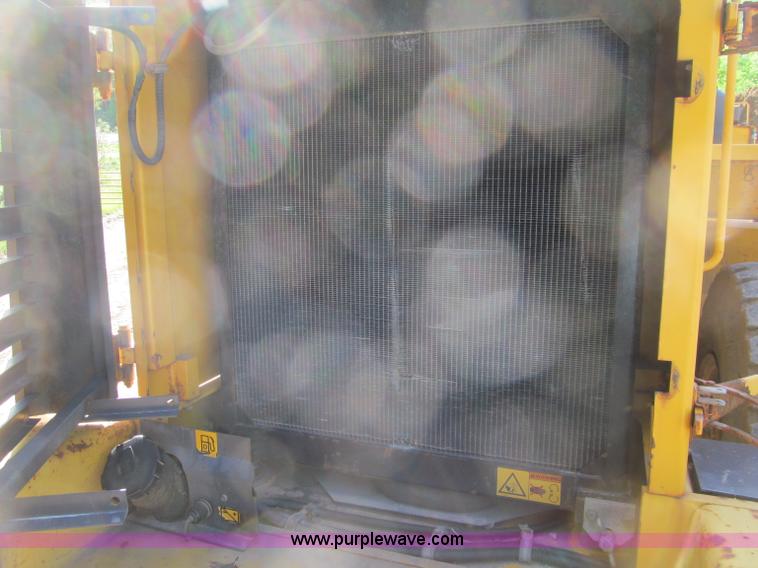 image for item F8560 2000 Volvo L90D wheel loader