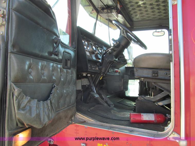 image for item F8561 1996 Kenworth W900 semi truck