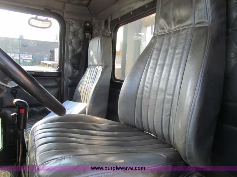 image for item F8561 1996 Kenworth W900 semi truck