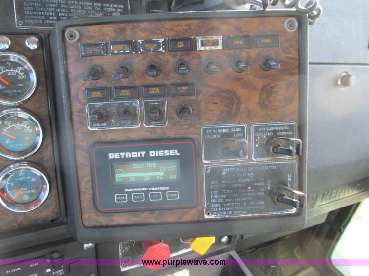 image for item F8561 1996 Kenworth W900 semi truck